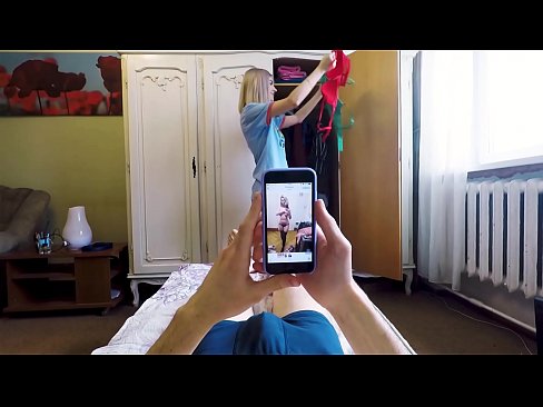 ❤️ Fratino igis sian fraton kumi ĝuste antaŭ ol panjo venis hejmen ❤ Rusia porno ĉe ni
